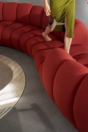 Aura_Lounge_Mood_Image_02.jpg
