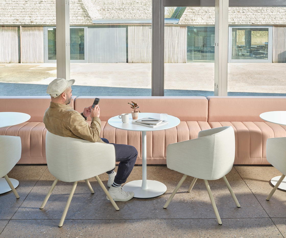 Bastille high back chair 2025