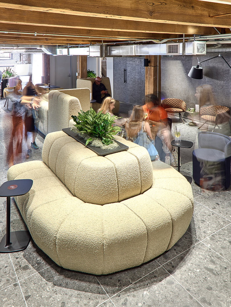 Showroom_Chicago_Fulton_Gallery_Image_RH