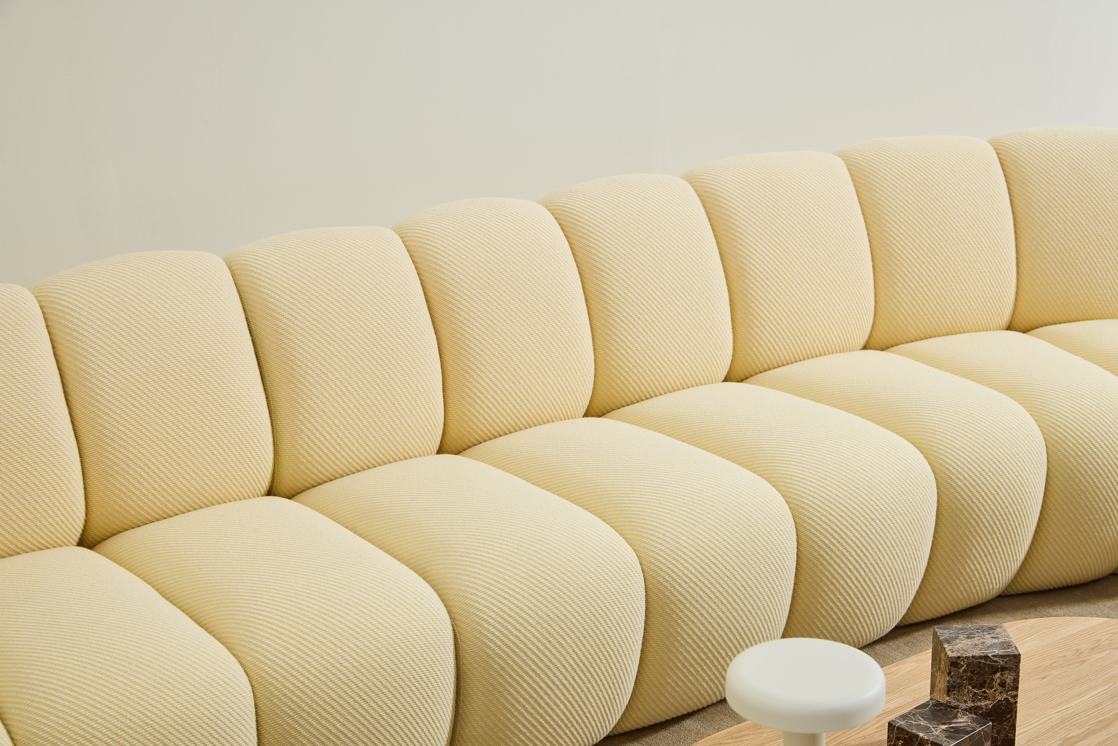 Allermuir - Aura Lounge